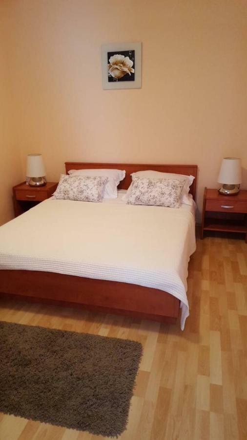 Apartman Luly Apartment คาชเตลา ภายนอก รูปภาพ