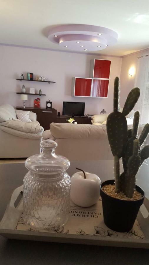 Apartman Luly Apartment คาชเตลา ภายนอก รูปภาพ
