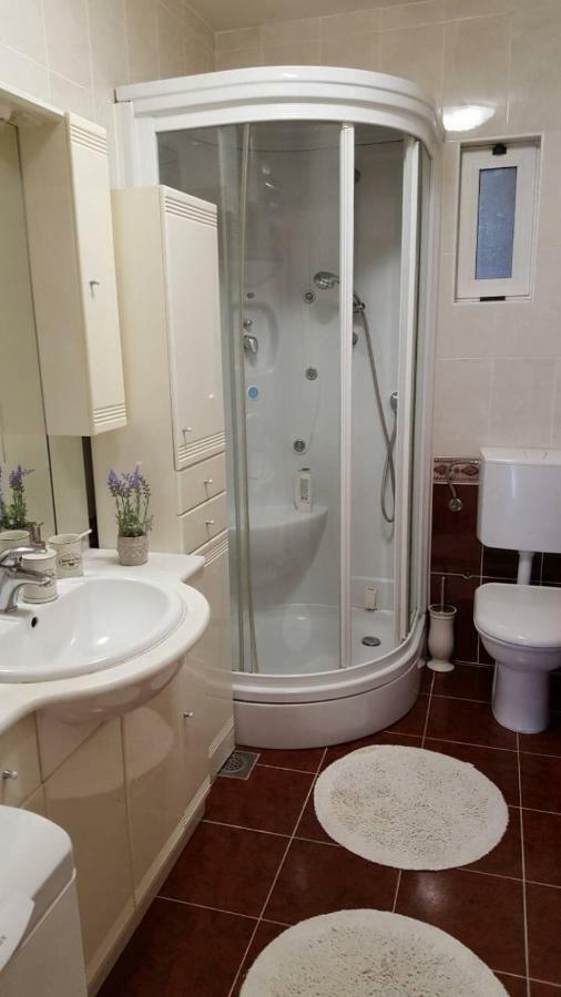 Apartman Luly Apartment คาชเตลา ภายนอก รูปภาพ